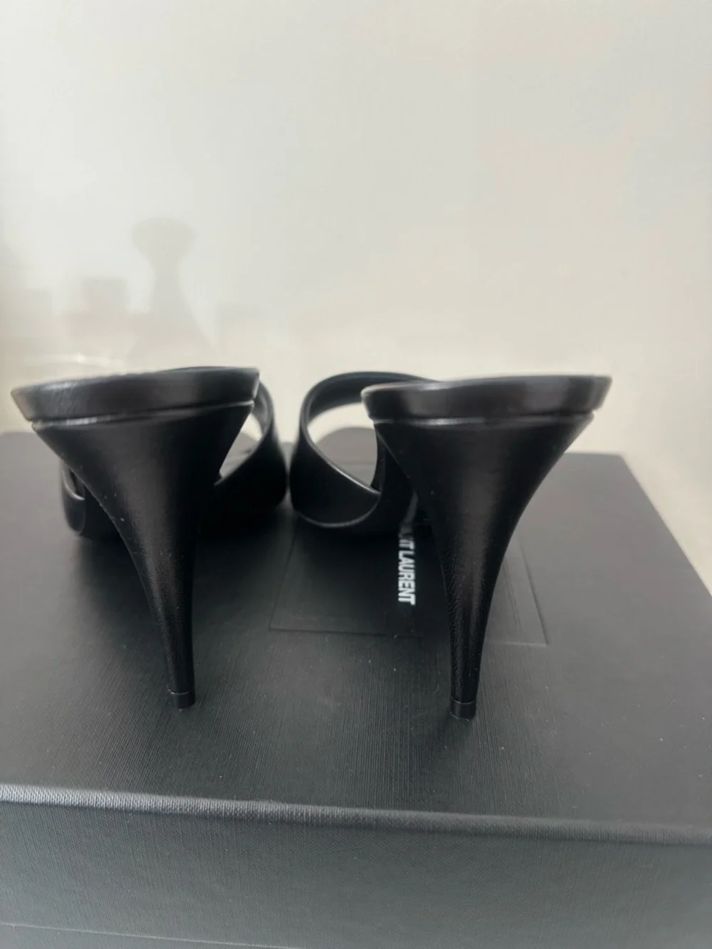 Saint Laurent Black LA 16 Leather Mules 36.5 - Picture 5 of 7